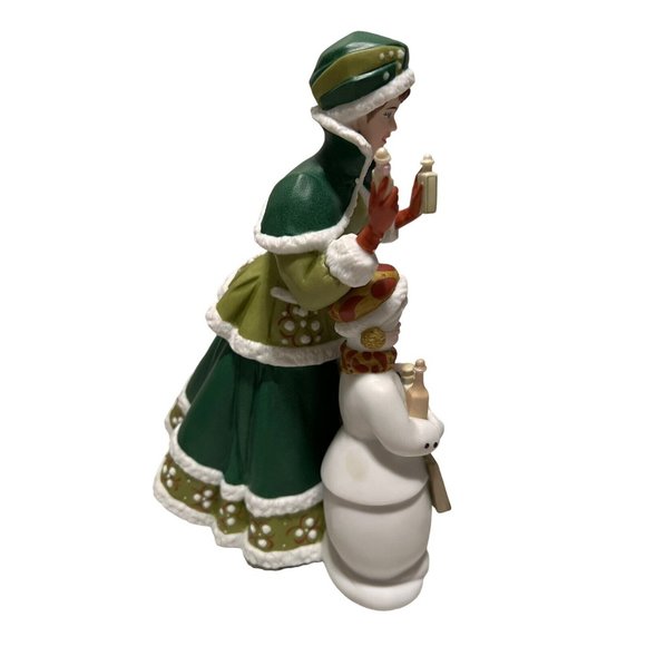 Avon Brand PC President’s Club 2003 Mrs. Albee Award Figurine - Picture 5 of 12